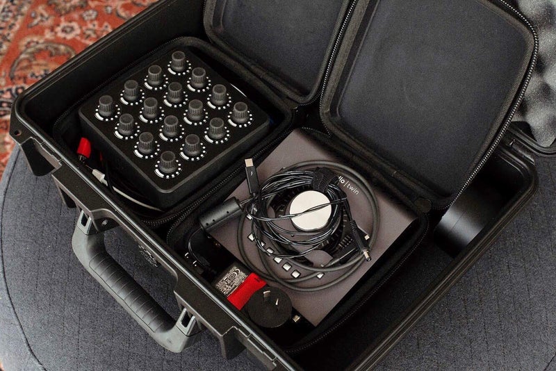 basal بازل بلانك 300 لأبولو توين، واجهات الصوت والإكسسوارات المهمة - Image 3